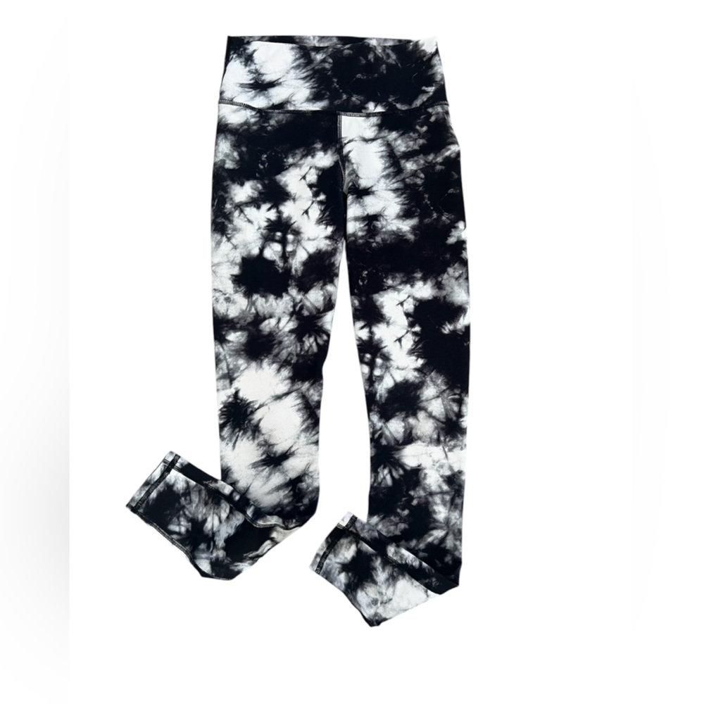 Fabletics Black and White Tie-Dye Leggings, women’s size XS